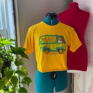 Scooby Doo Mystery Machine crop tee